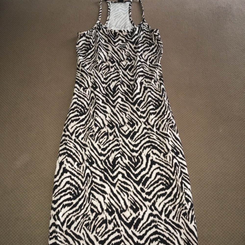 H&M Dress - Picture 2 of 4